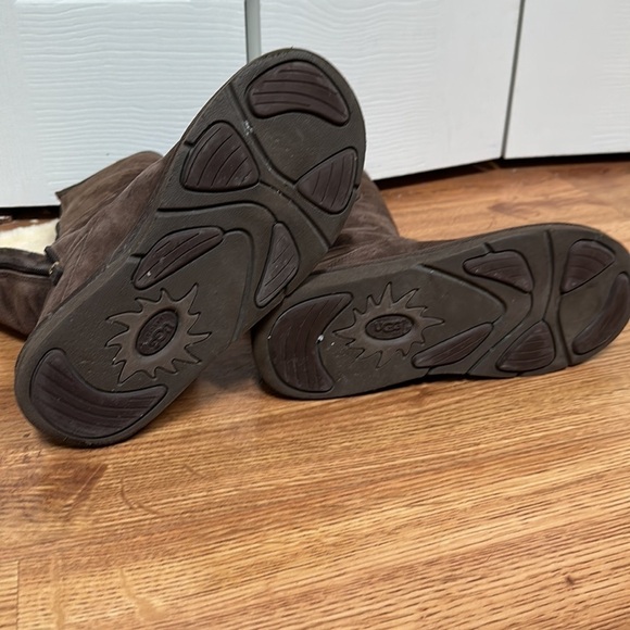 Ugg retro tall with pocket boots size 7 - Picture 6 of 7